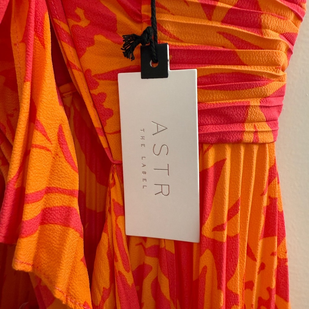 Astr Red and Orange Floral Midi Dress - Picture 7 of 8